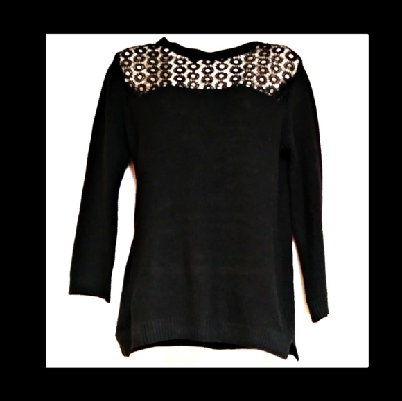Sweater Crochet Neckline Black Size Medium